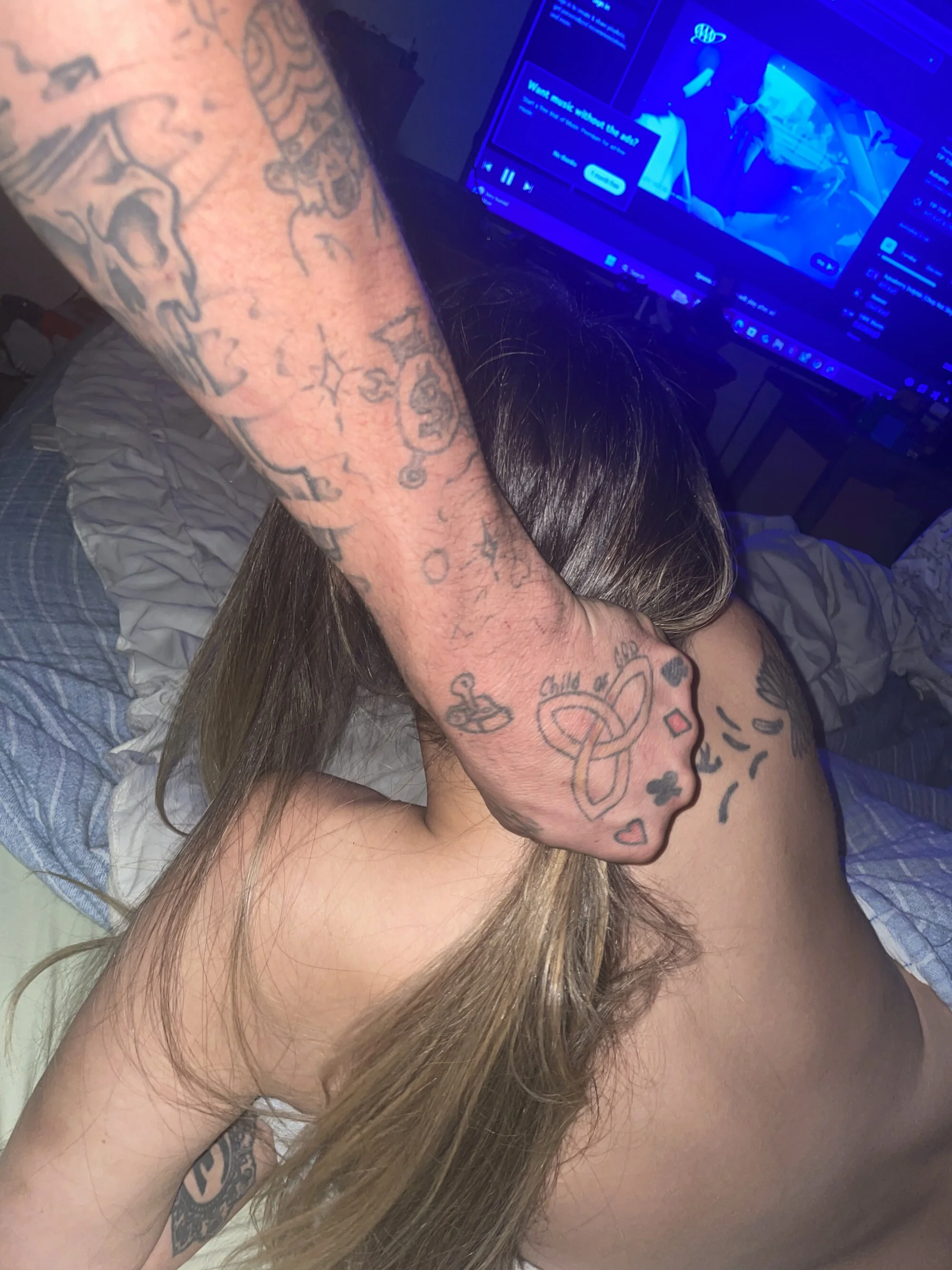 VelvetAfterDarkxo