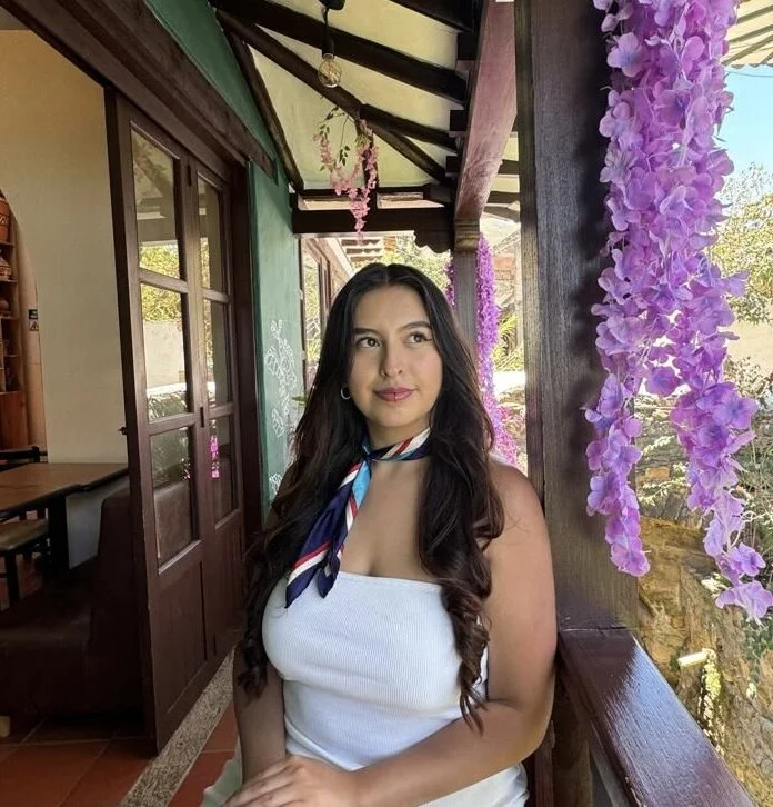 Amelie_Porch_'s Offline XXX Chat