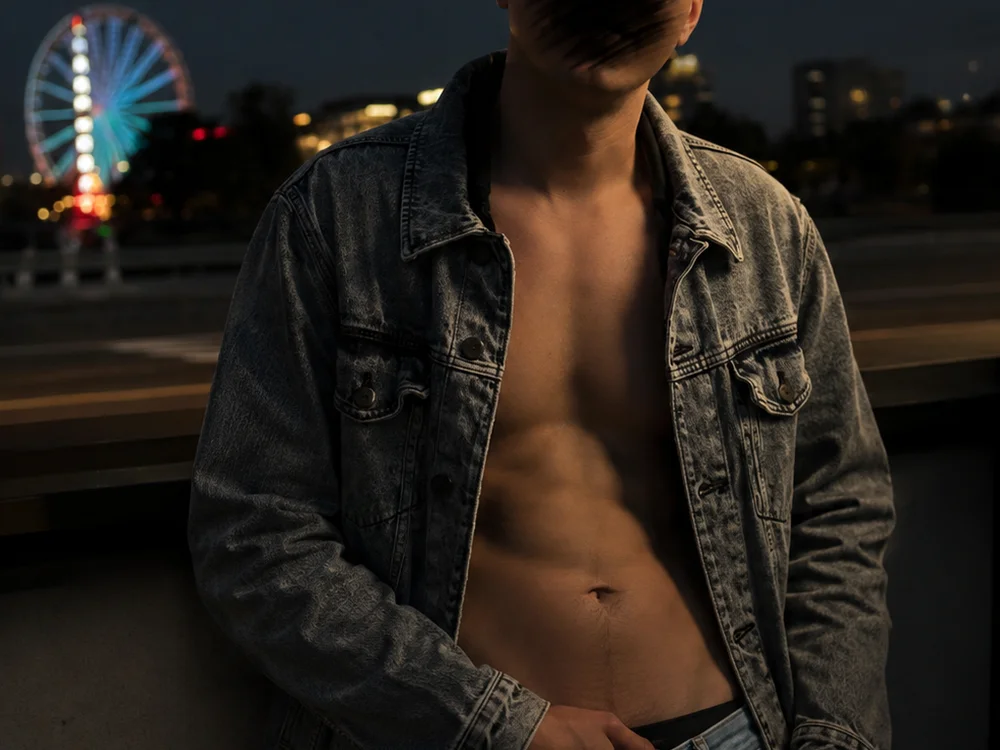Mahneti's most recent online preview