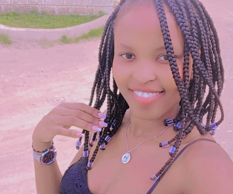 African-Queen1's Offline XXX Chat