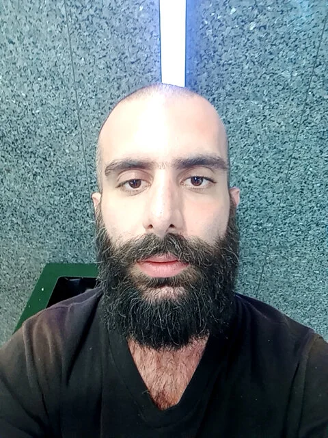 chris076's Offline Chat Room