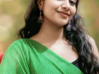 Model Newly_Married_Couple