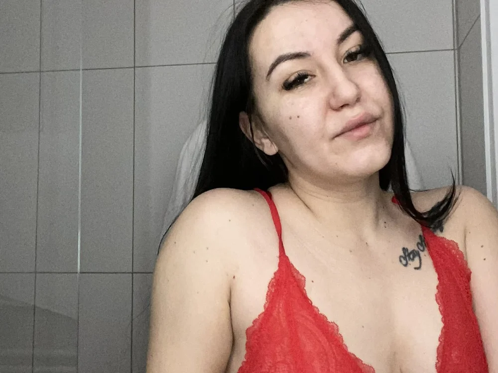 roxannethewitcher's Offline Chat Room