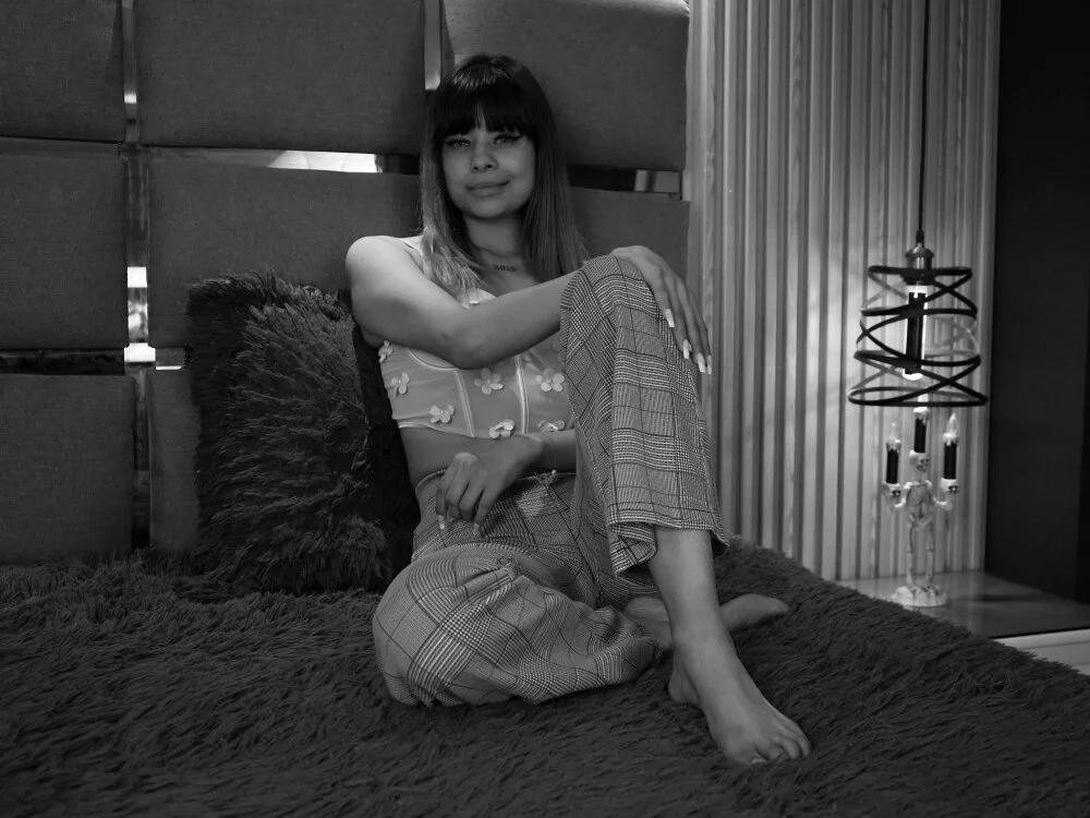 Antonella_Torres2's Offline XXX Chat