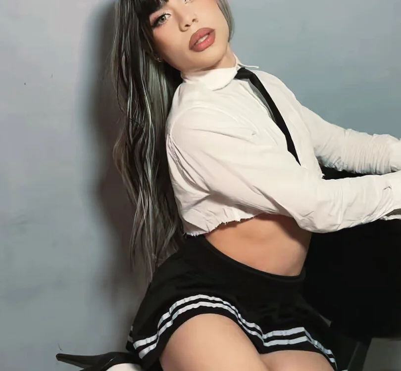 دردشة LucyGiraldo الجنسية دون اتصال