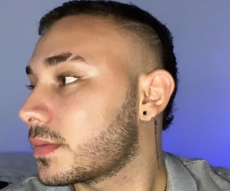 دردشة maximo_torreychelli الجنسية دون اتصال