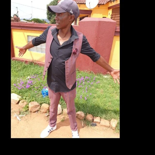 Tshiamo9313's Offline XXX Chat