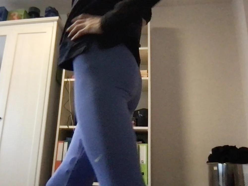 Offline XXX chat leggingshot1