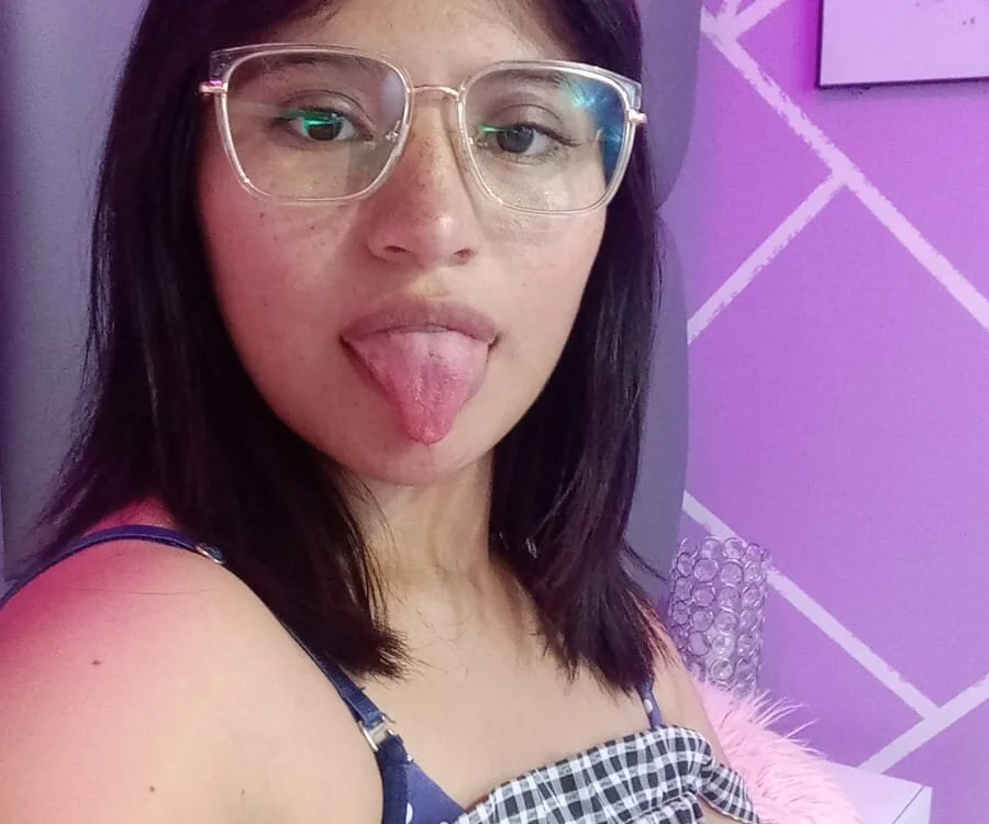 lilith_ny's Offline Chat Room