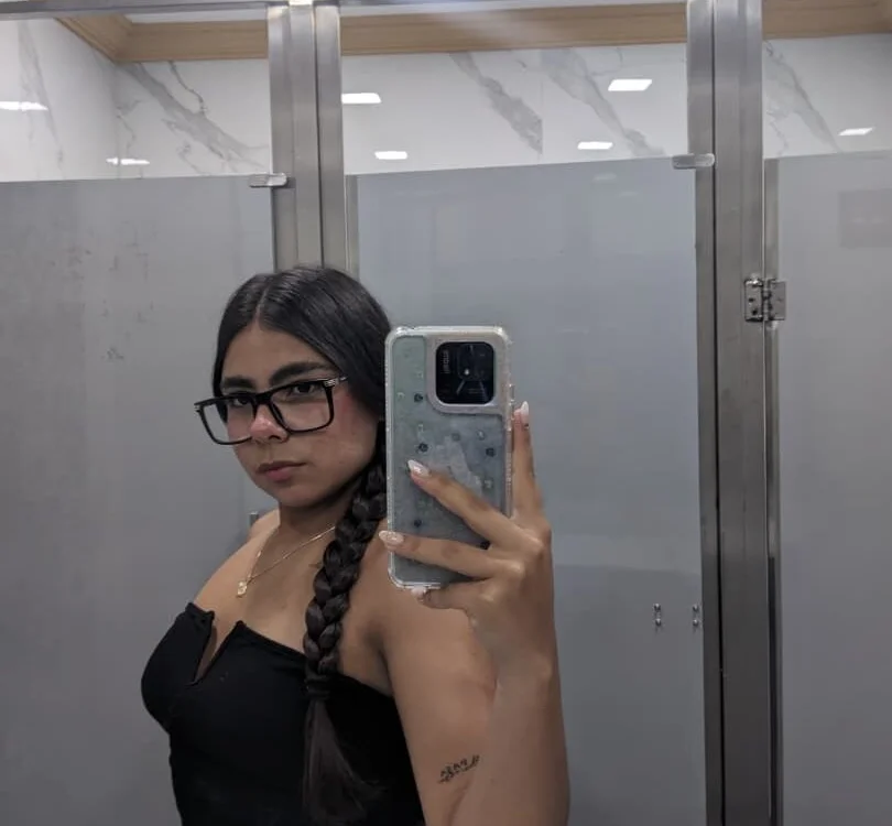 susan_sexy1 離線 XXX 聊天