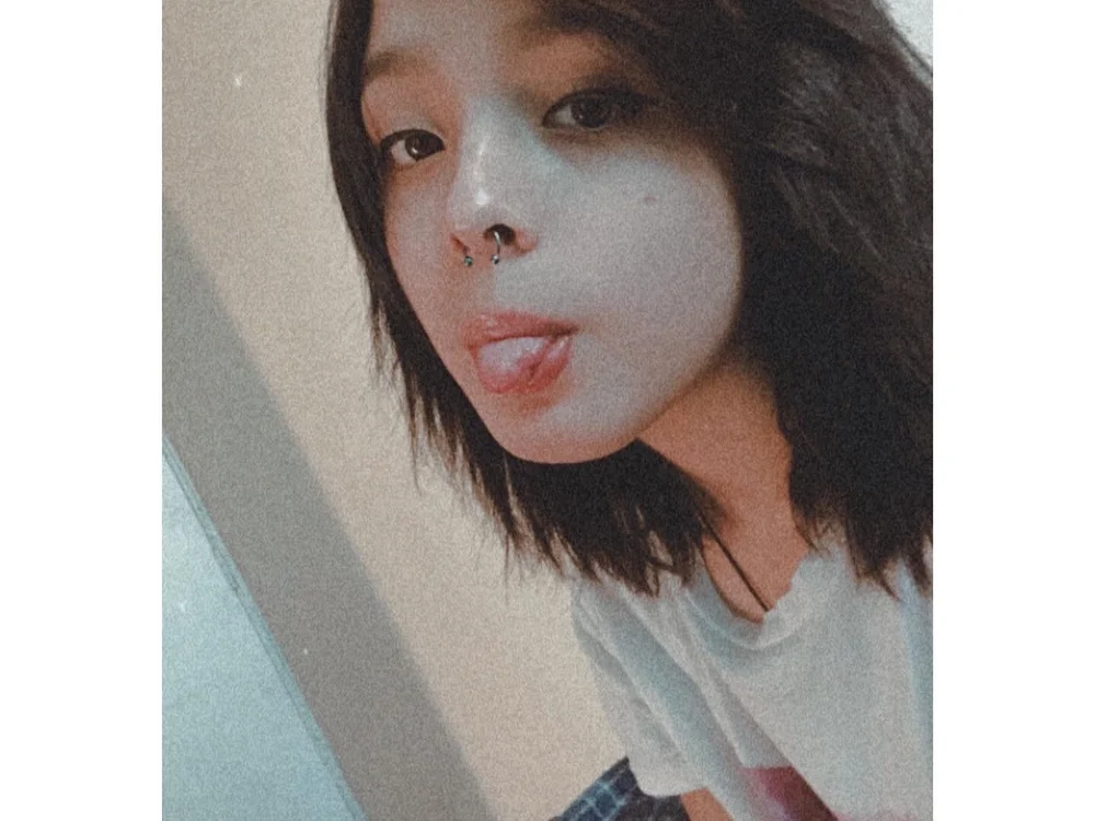 nicole22uwu's most recent online preview