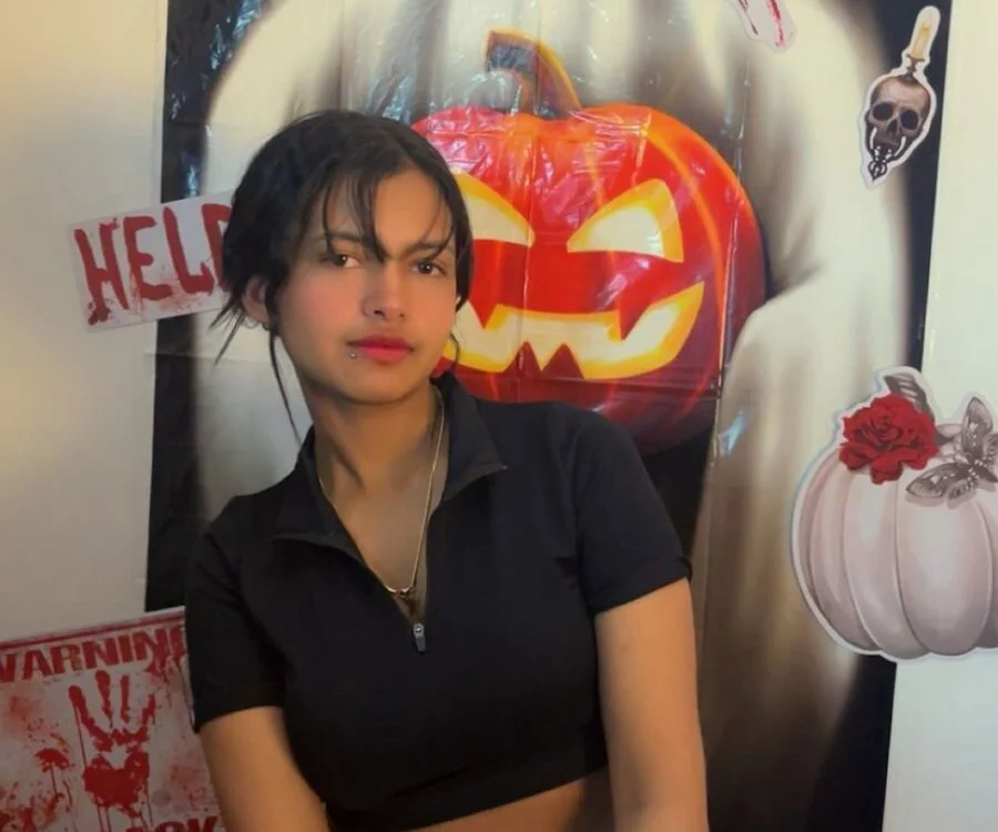 miamiller188's Offline XXX Chat