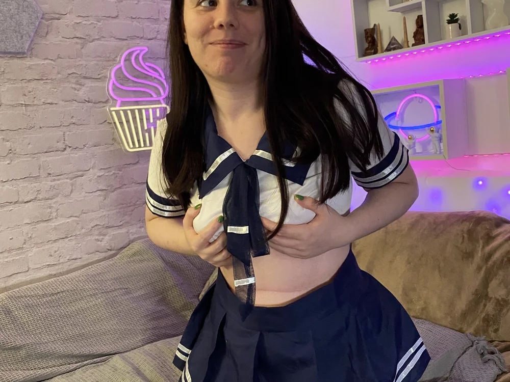 cakepound's Offline Chat Room