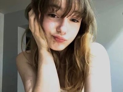 Shycami Female Stripteasewhite Sex Cam