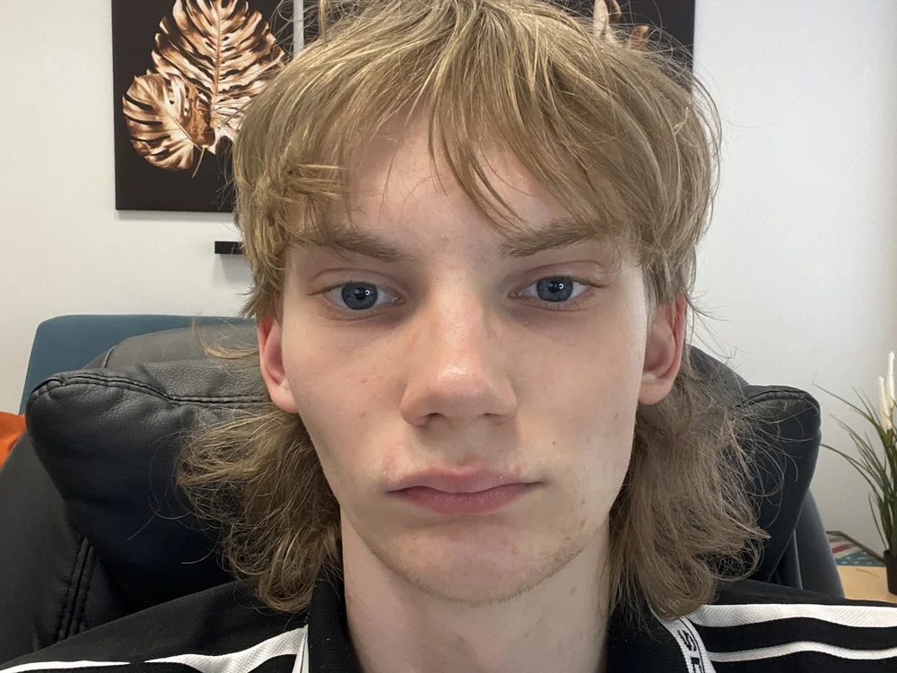 Dave_Redmond Chat XXX offline