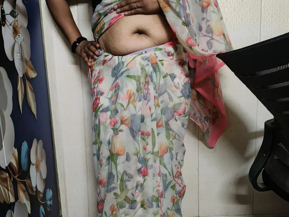 Meghna_01's Offline XXX Chat