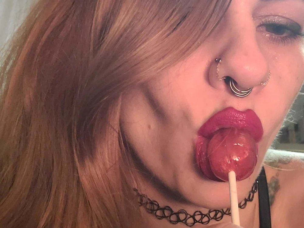 Bea_Nova's Offline XXX Chat
