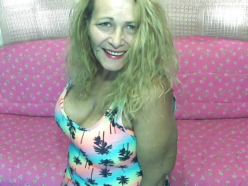 PaulaPalooza's Offline XXX Chat