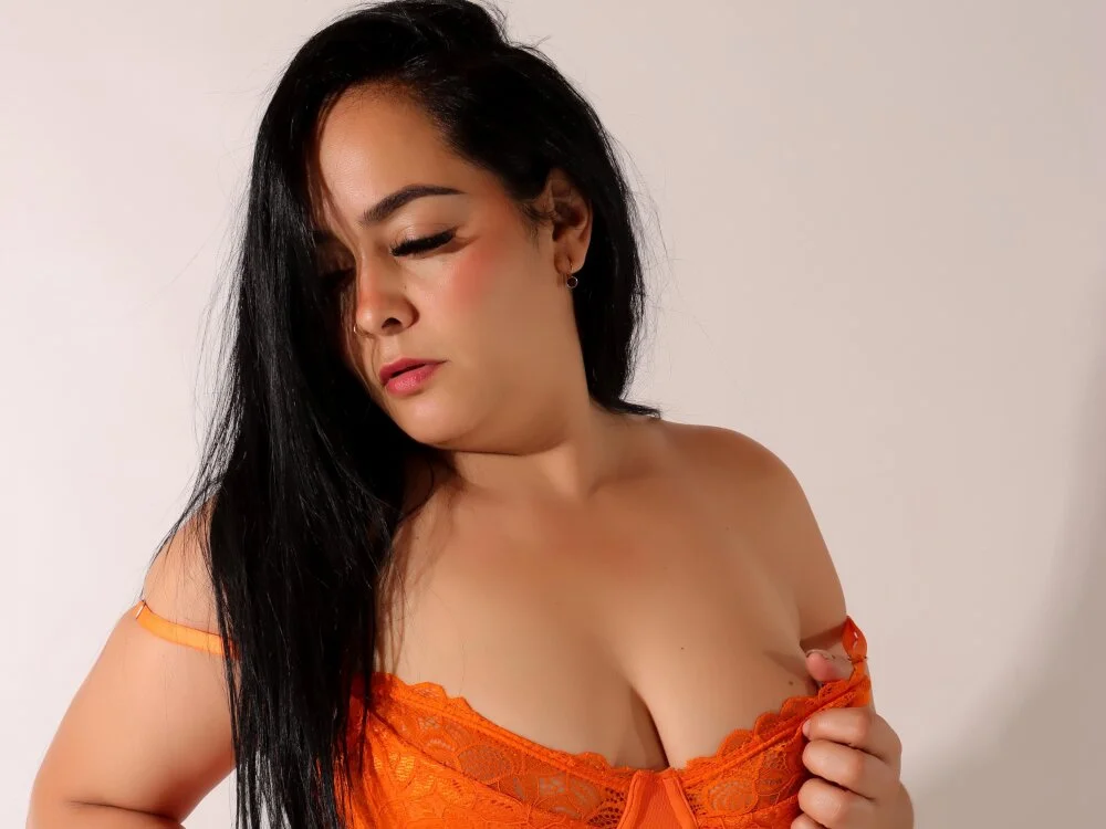 دردشة _linda_milk_ الجنسية دون اتصال