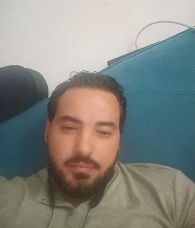 elprincio's Offline Chat Room