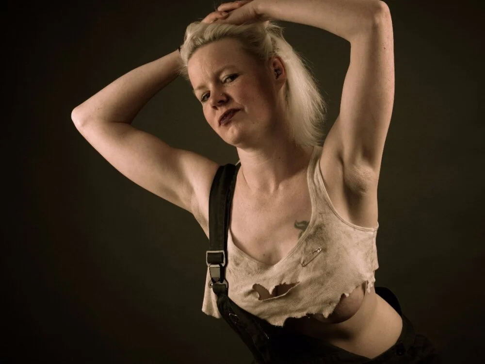 Sunny-Live 離線 XXX 聊天