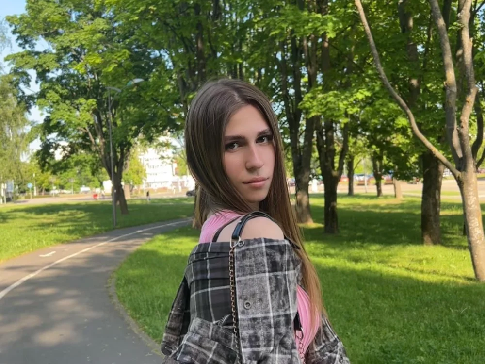 ZaraGuyette's Offline XXX Chat
