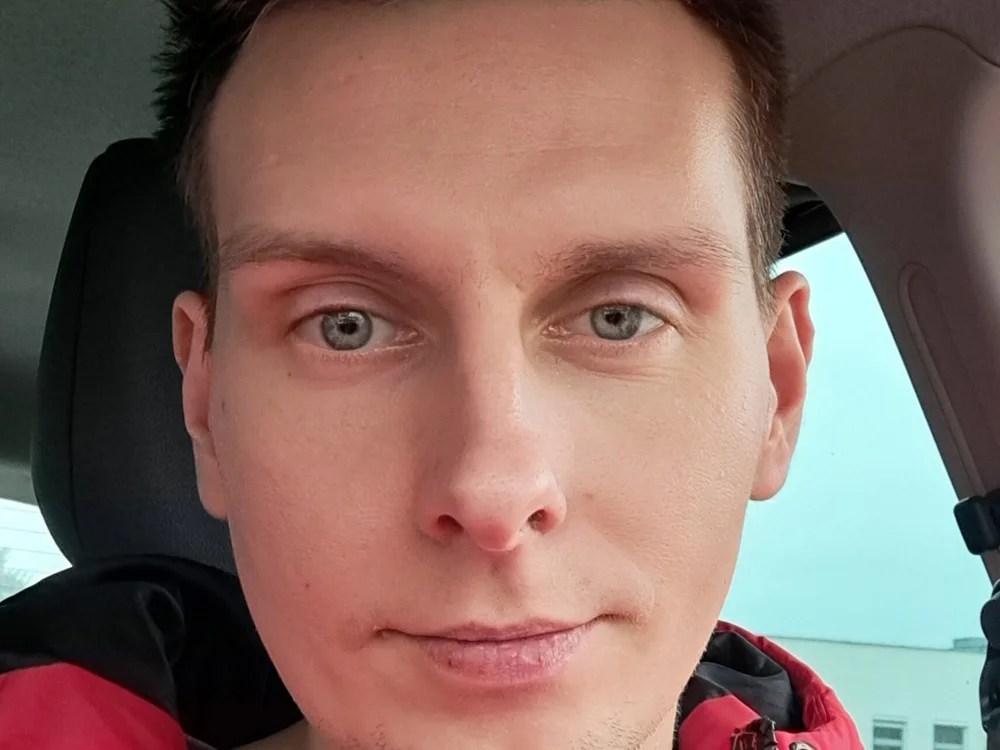 BigLyon140's Offline Chat Room