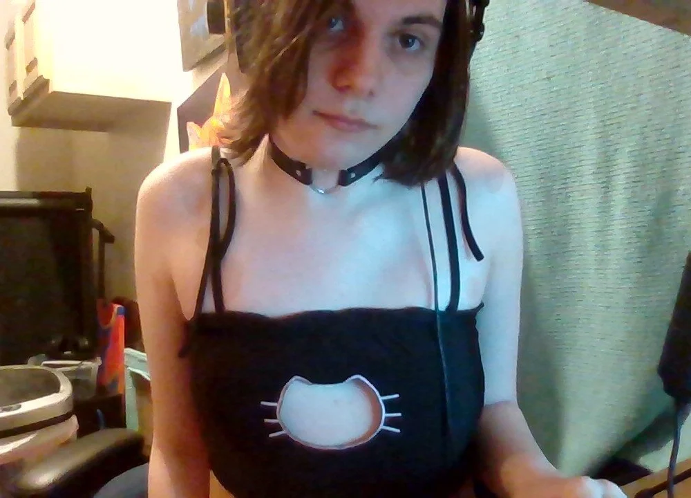 luna_ts Offline Chatraum