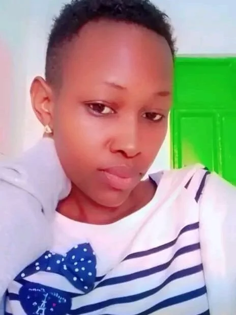 Chat XXX offline de LOVELY-2BERRY