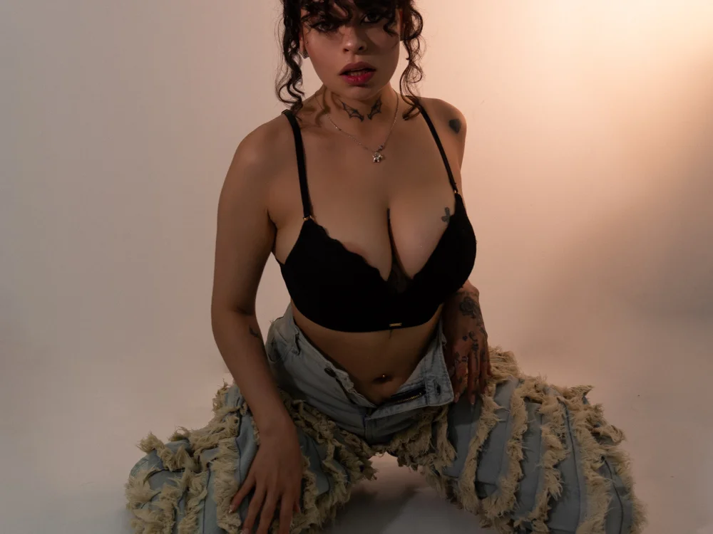 KatherineGomez offline XXX-chat