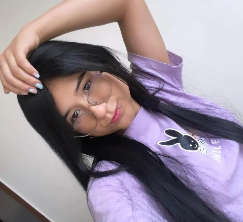 alaia_saenz offline chatrum