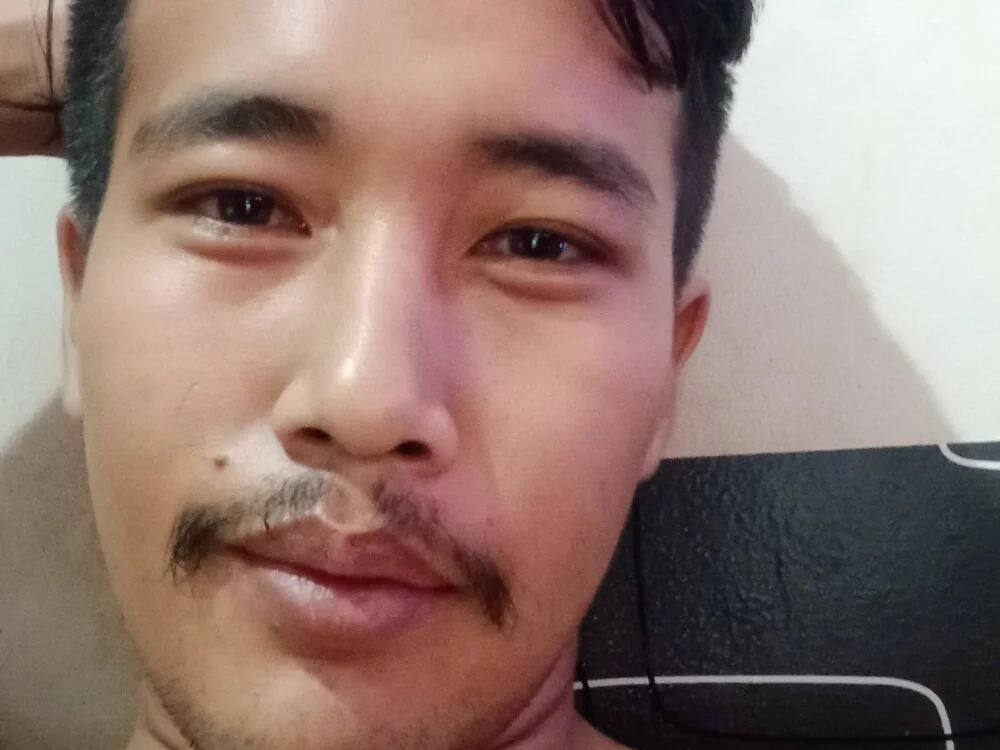 Reynalx offline XXX-chatje