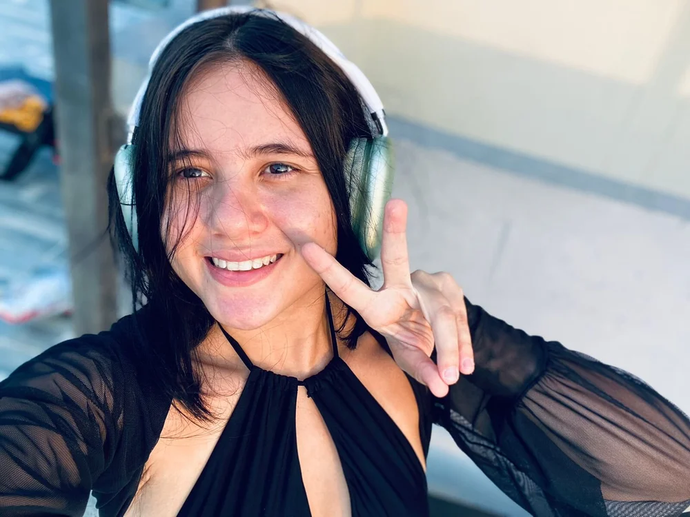 Nicoll_clark's Offline XXX Chat