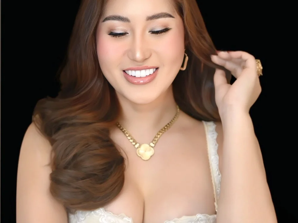 Ur_Sanya offline chatrum
