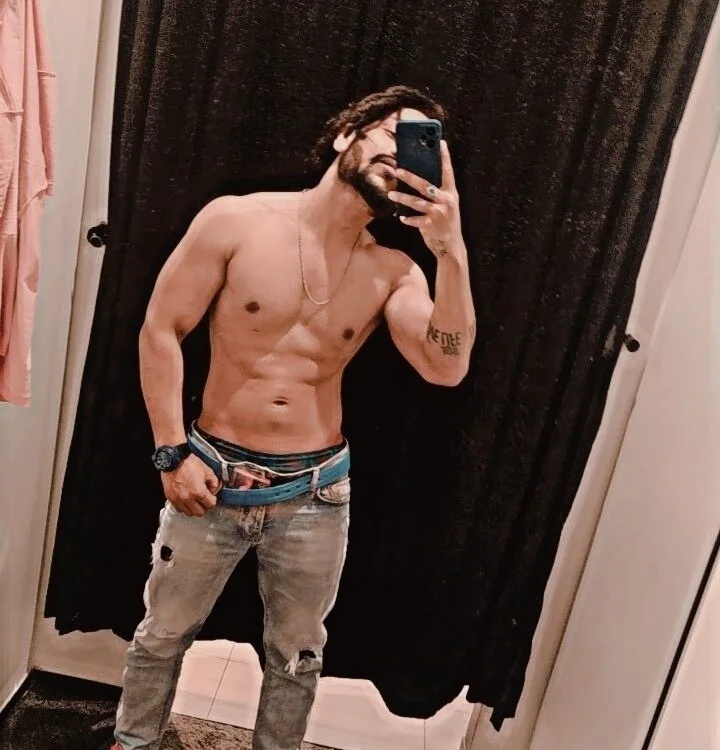 ohyeahkarry Offline XXX-chat