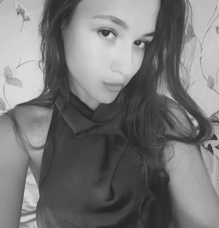 HalleyMedezn Offline XXX chat