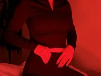 Karina_wet's Offline Chat Room
