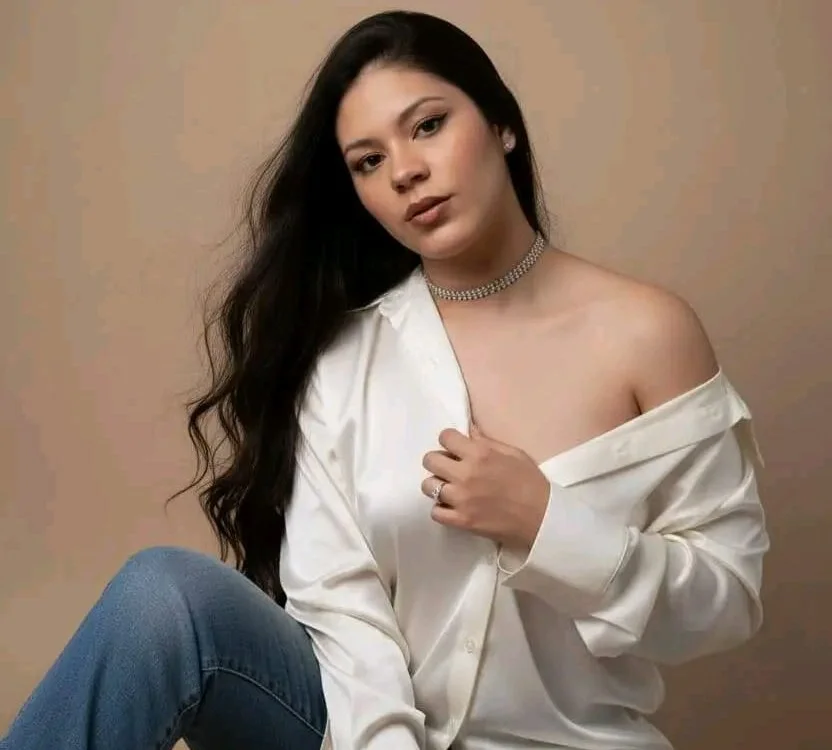 sabrina81_n Offline XXX chat