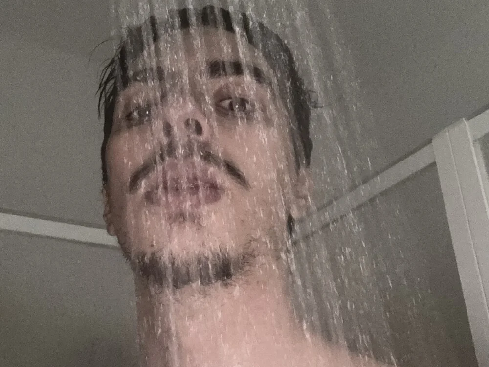 leo_thegold অফলাইন XXX চ্যাট