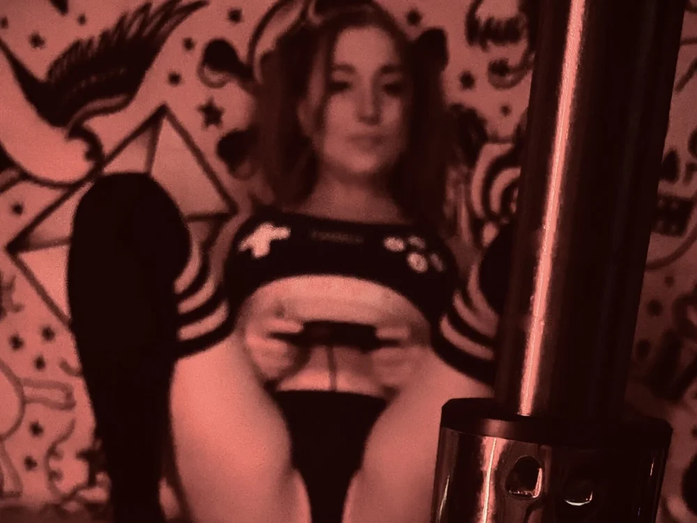 EmmaVamps' Offline Chat Room
