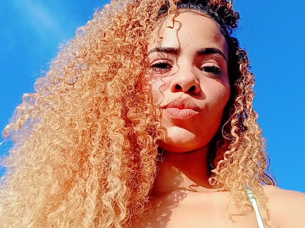 AfroditaVelaryon offline chatrum