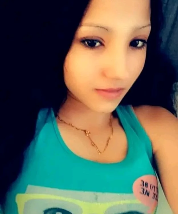 Kamila2000's Offline Chat Room