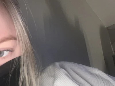 hazel_wood21 - moderately priced cam2cam