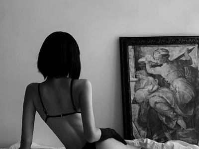 GabrielleSonice - Girl 