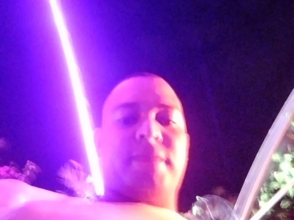 yerno15's Offline Chat Room