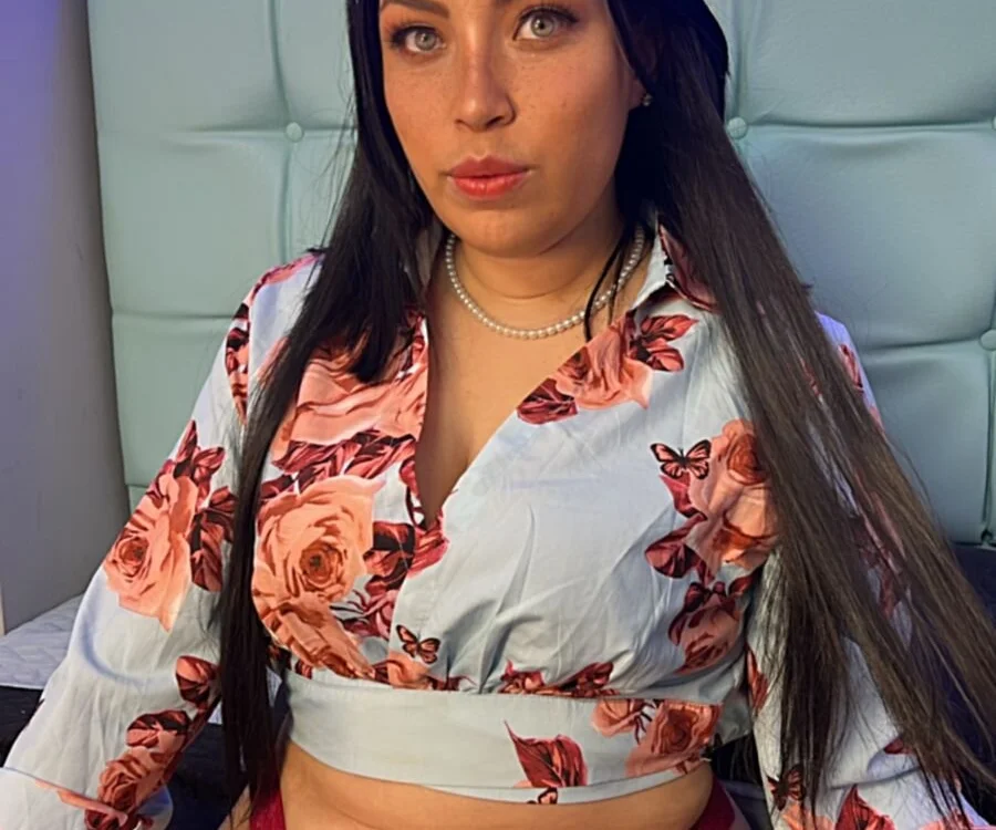 Keira_Scott's Offline Chat Room