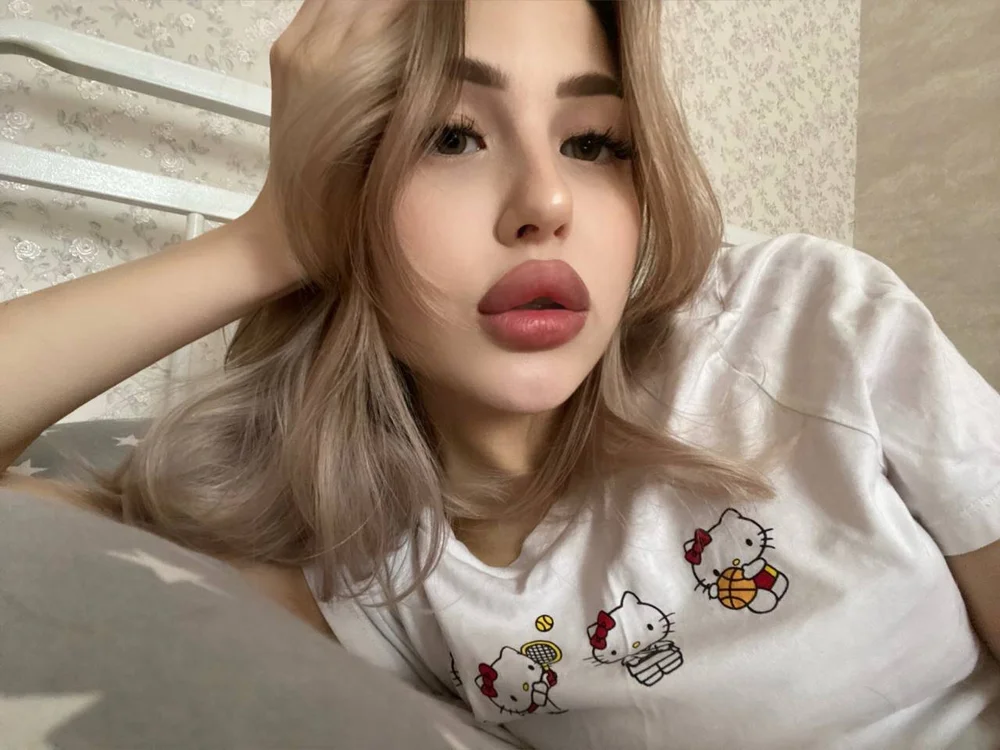 AmityBand's Offline Chat Room