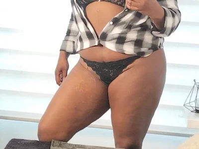 GIGI_CAMPBEL - Girl 
