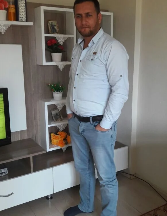 Sinanoguz@xh Offline XXX-chat
