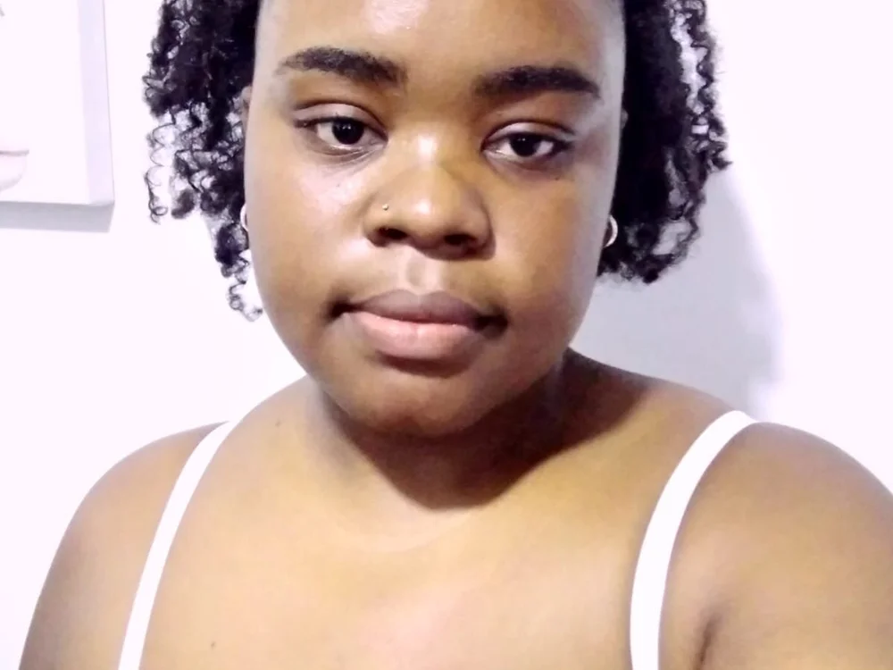 Chatroom XXX hors ligne de nahla_ebony